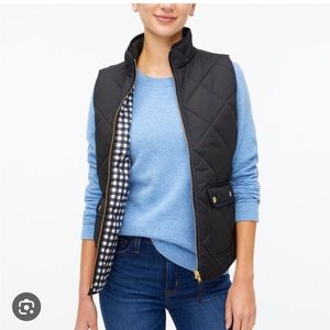 Women’s J Crew Factory puffer vest with snap pockets
